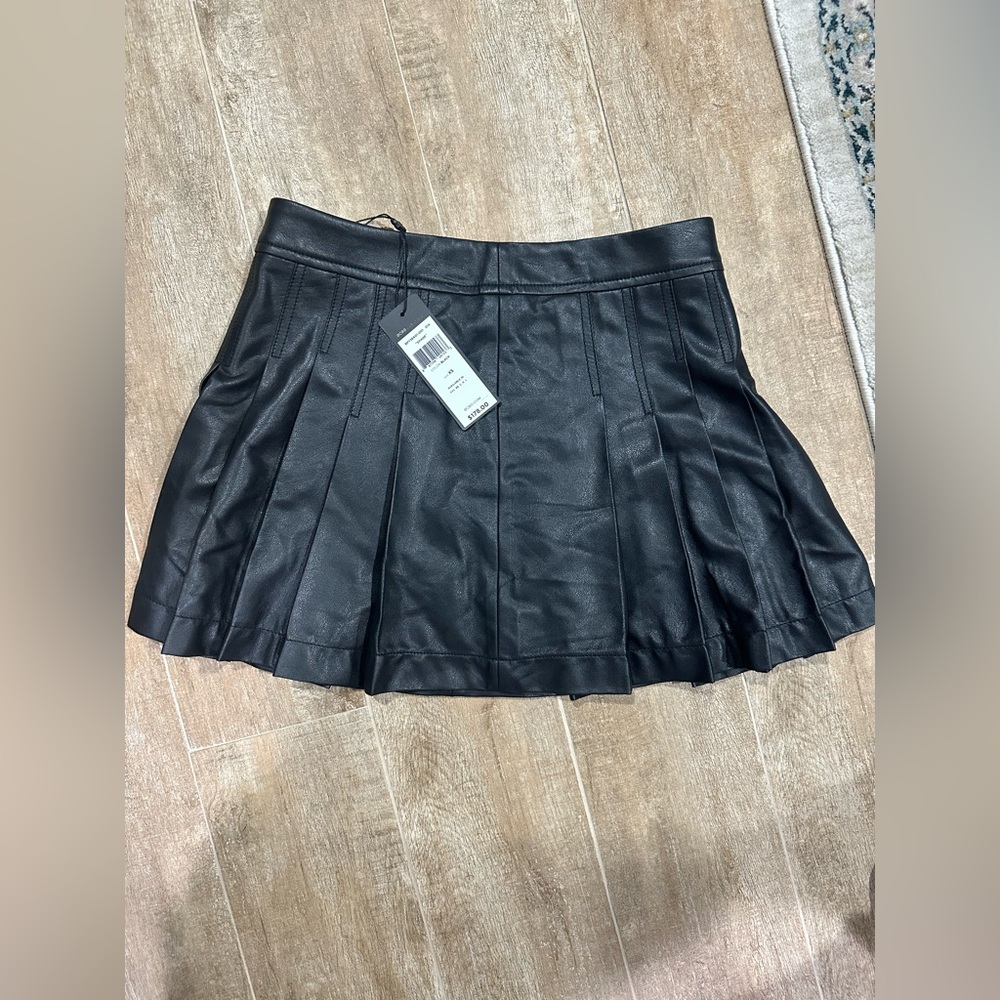 BCBG Shane Mini Skirt -XS - New with tags